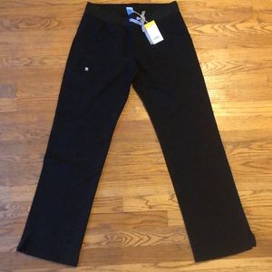 NWT Figs Scrubs Kade Cargo Pants S black